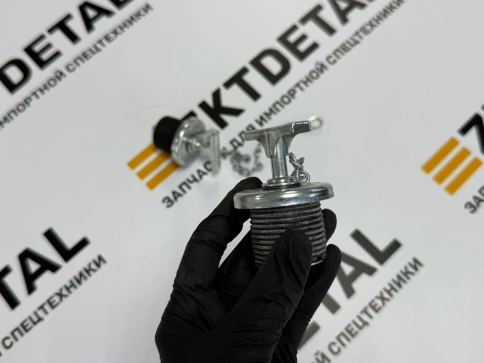 Крышка маслозаливной горловины Caterpillar 2415645 фото 2