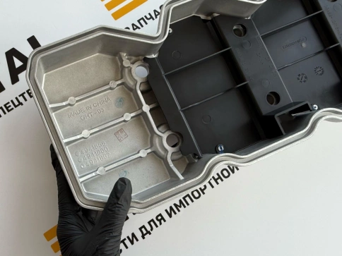 Крышка клапанная Cummins 4941858 фото 1